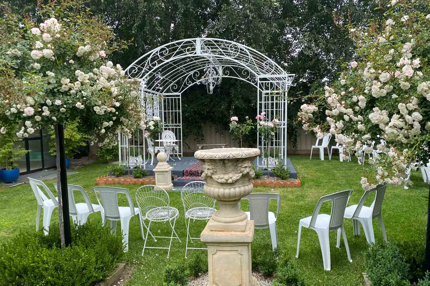 avictorias-garden-wedding-venue-elopment-micro-wedding1